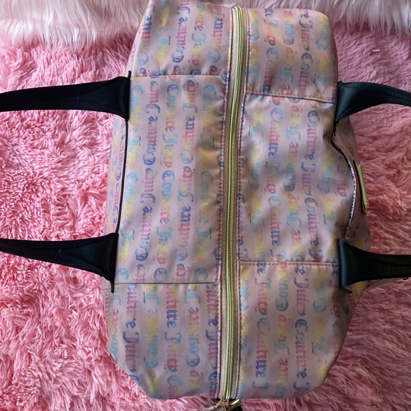 🌈Juicy Couture Rainbow Taffy Word Play Weekender🌈 - Picture 4 of 11